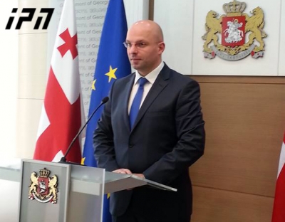 მთავრობის ადმინისტრაცია: "პრეზიდენტის ხელმოწერის შემთხვევაში, ხელშეკრულება იურიდიულ ძალას ვერ შეიძენს" - პალიტრა ვიდეო