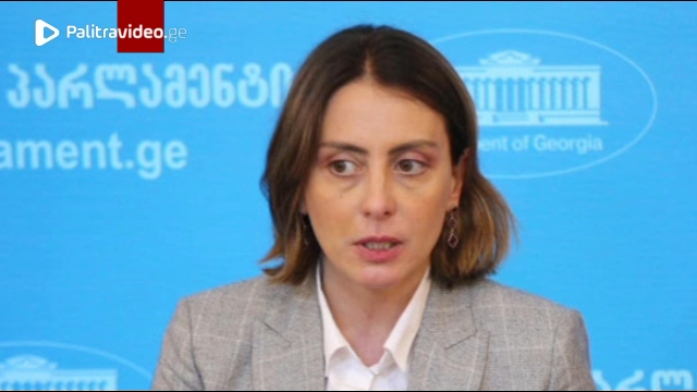 "თვალით არ მყავდა ნანახი" - რას წერს ხატია დეკანოიძე ზურაბ ჯაფარიძესთან დაკავშირებით?