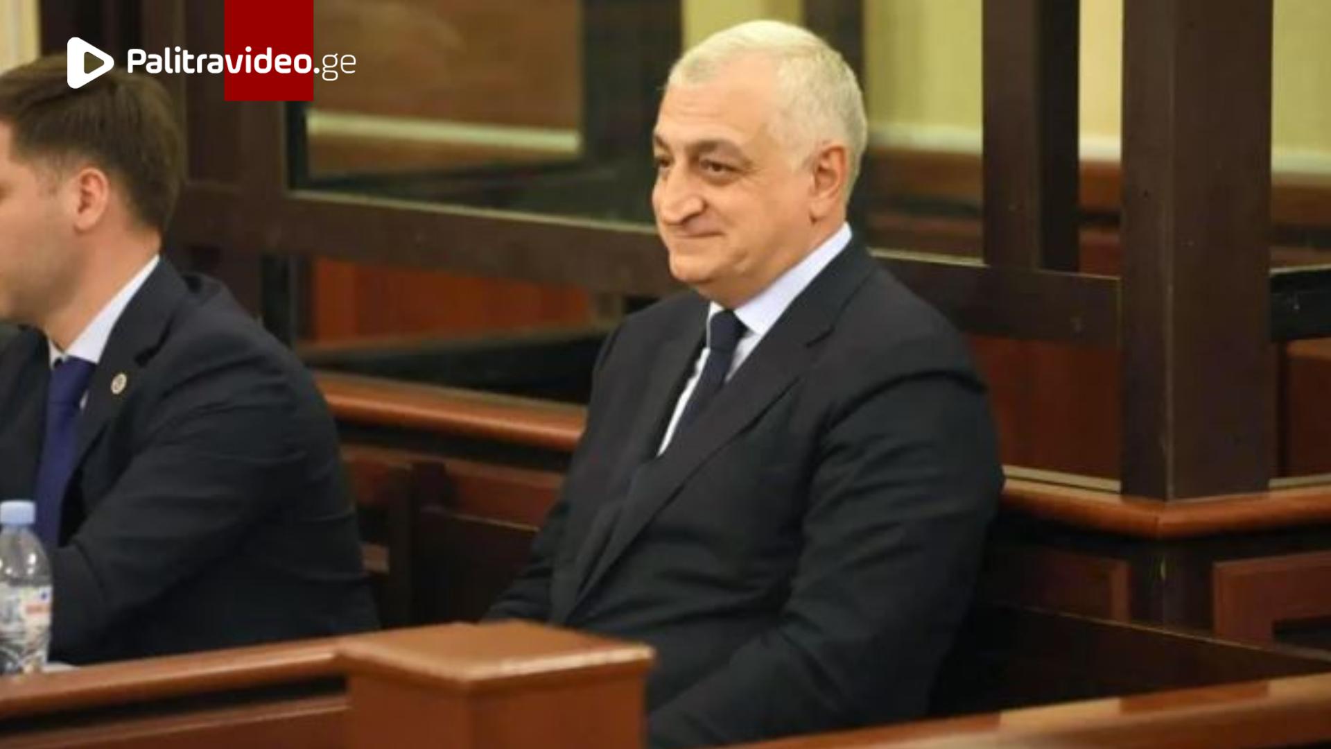 "წულუკიანი რატომ არ მოიყვანეთ სასამართლოში? ადამიანი, რომელიც არაკანონიერი კომისიის თავმდჯომარეა, ად...