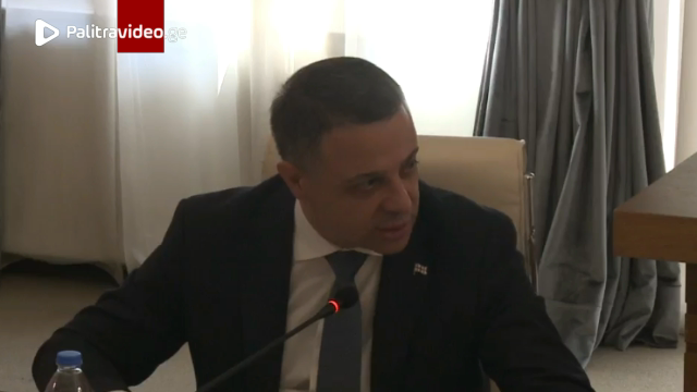 "ბოდიში საზოგადოებას, მაგრამ სიმართლე უნდა ითქვას, მსუბუქი ყოფაქცევის ქალებთან ერთად "დაგულაობდა"......
