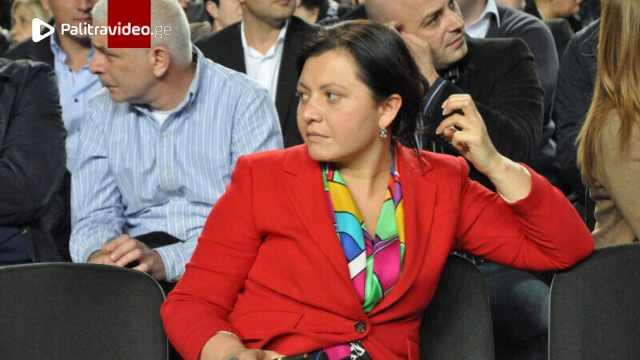 "ქოცზე მეტად არჩევნებზე მოფიქრალი ხალხი მძულს, ვირეშმაკობაში გამოდნობილი "აზრებით" - ეკა ხერხეულიძე