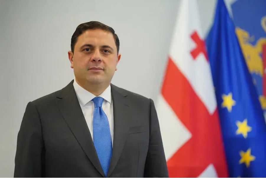 რომეო მიქაუტაძეს სამსახურებრივი უფლებამოსილების ბოროტად გამოყენების და უკანონო შემოსავლის ლეგალიზაცი...