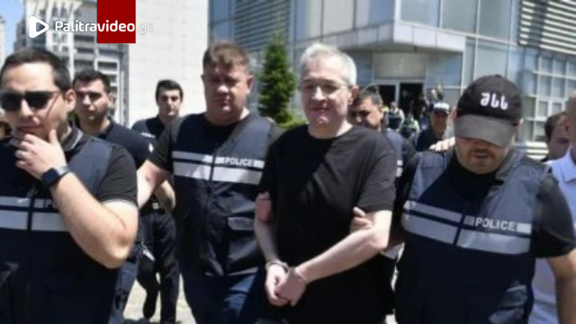"მთელი ეს პერიოდი რიჟვაძის მამა არაოფიციალურად ჰყავდათ დაპატიმრებული - ჟარგონით, რომ ვთქვათ, ლევად ჰ...