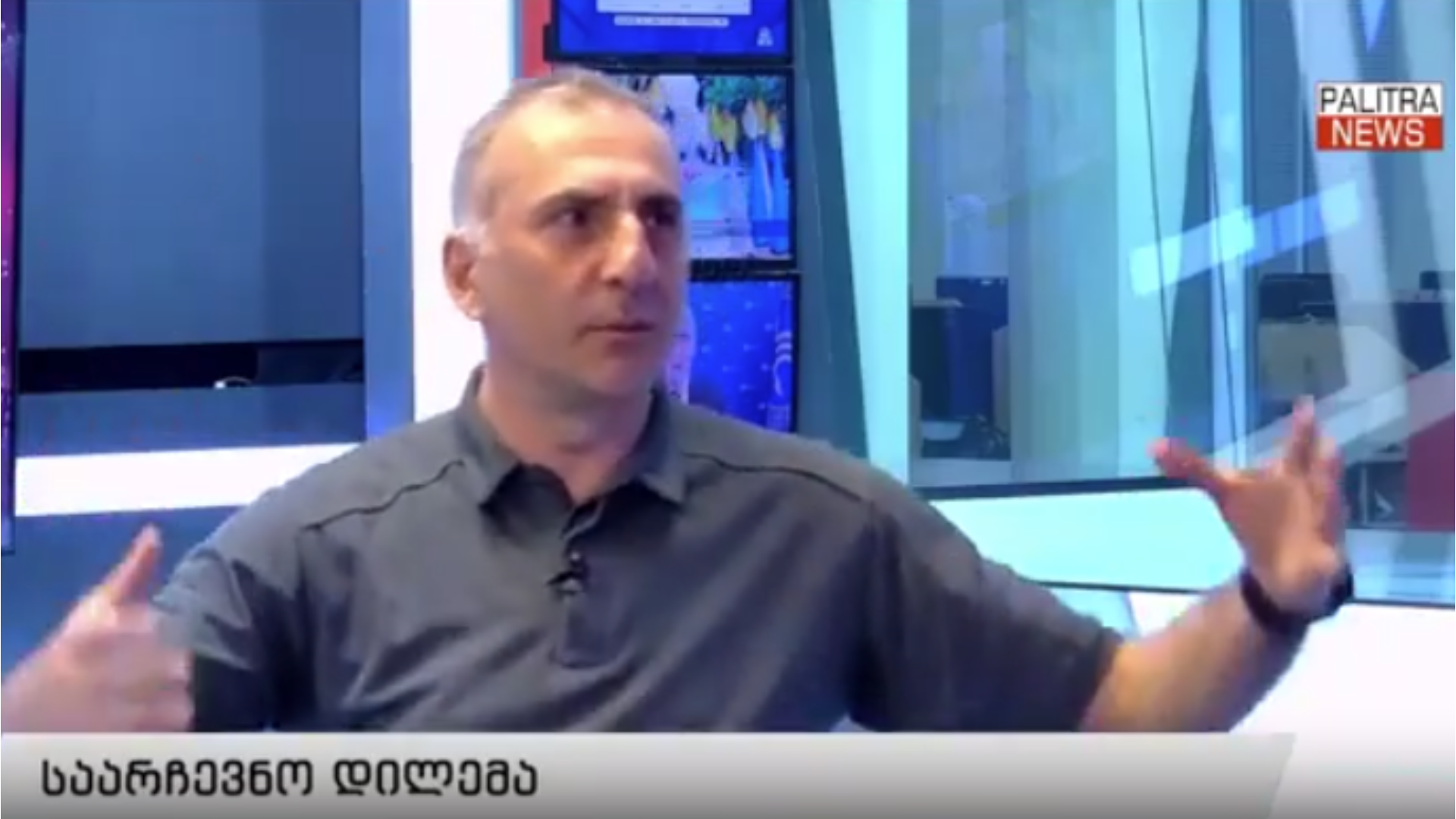 "დიდდუმებიან ცხვარს მიჰყვება პატარა, მშიერი მელია და ფიქრობს, რომ ვეცე, ვერ მოვერევიო.. ამ დროს სოფლ...